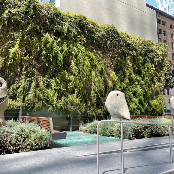 Meet your Posher, Christine - Picture 4 of 7